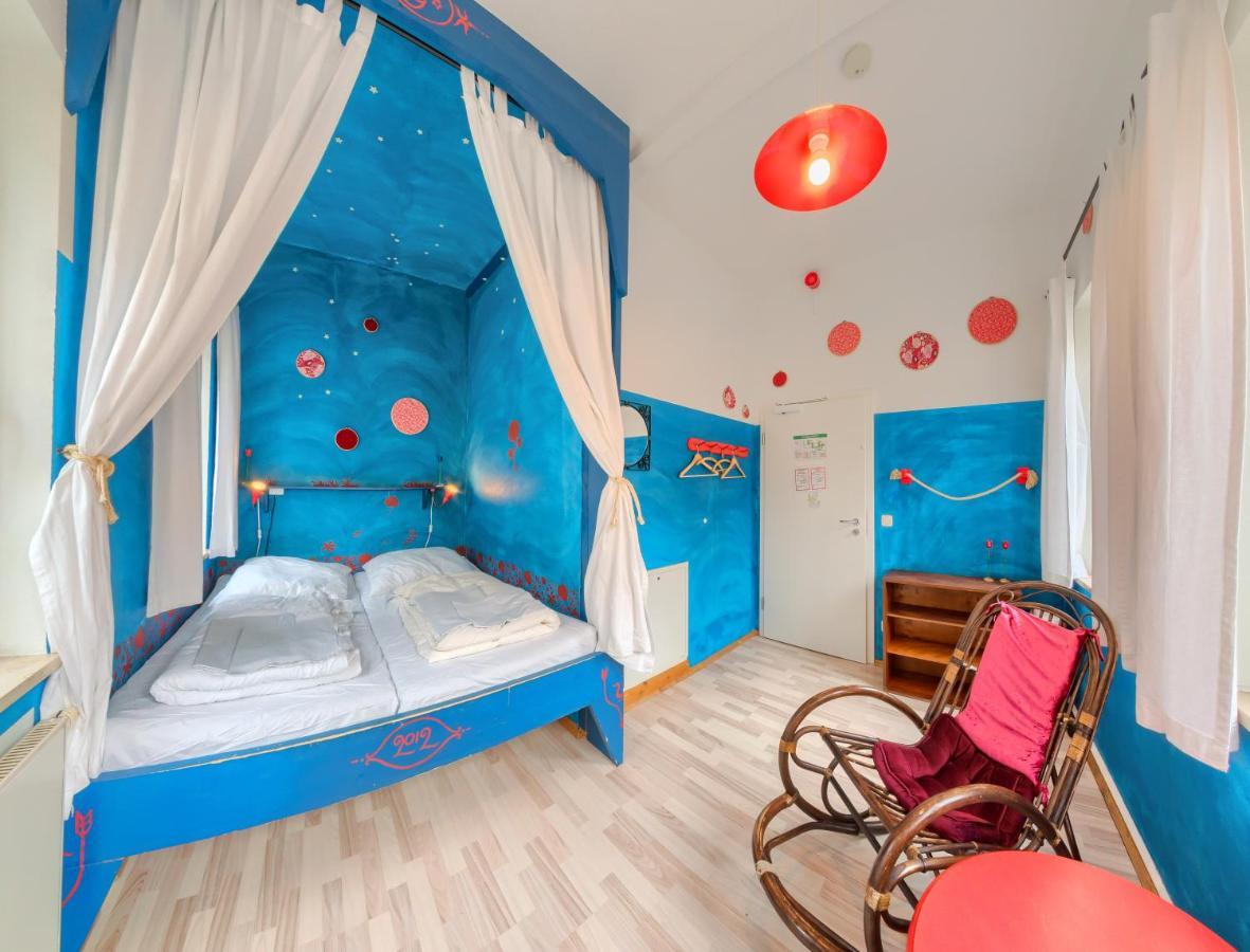 Labyrinth Hostel Weimar Екстериор снимка