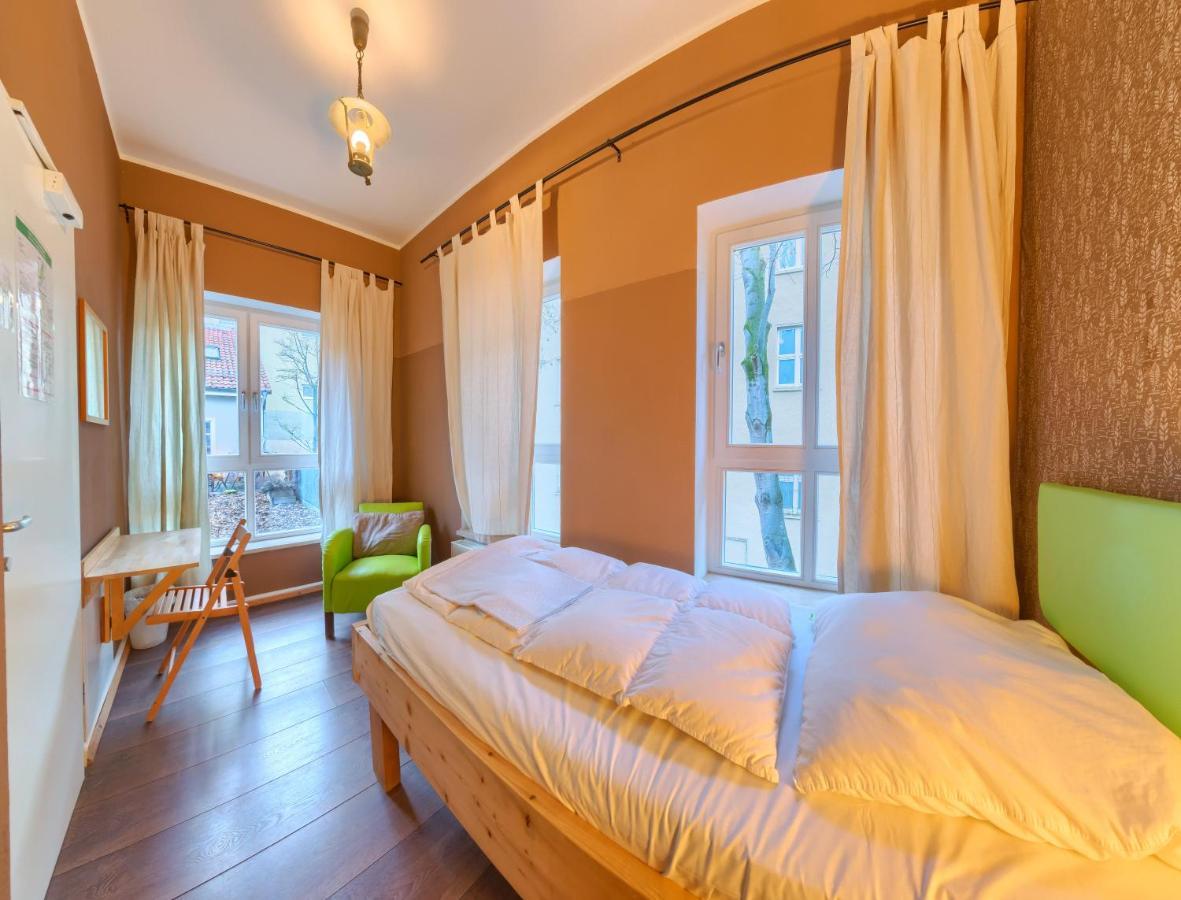 Labyrinth Hostel Weimar Екстериор снимка