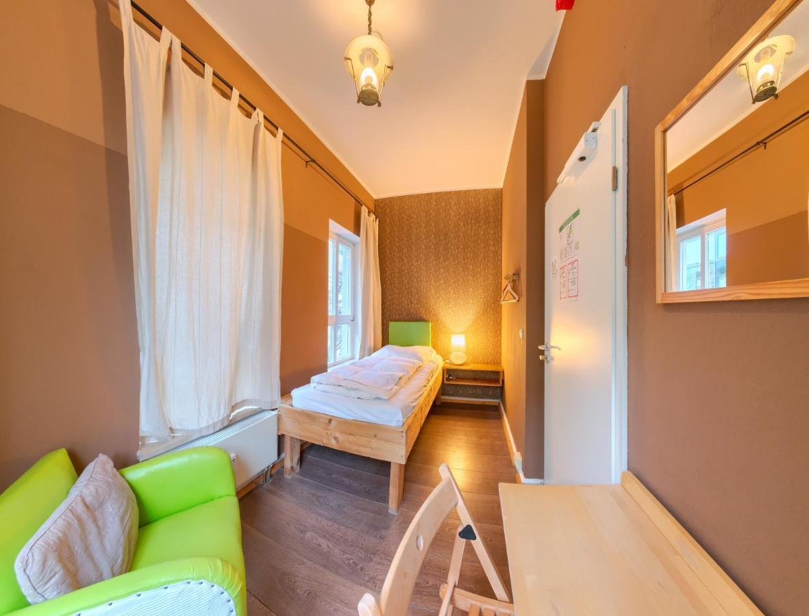 Labyrinth Hostel Weimar Екстериор снимка
