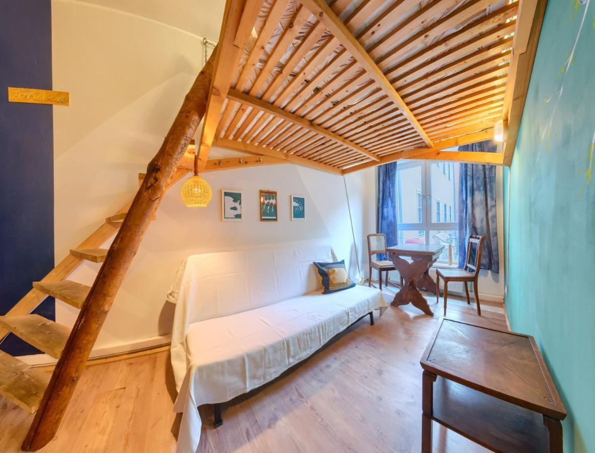 Labyrinth Hostel Weimar Екстериор снимка