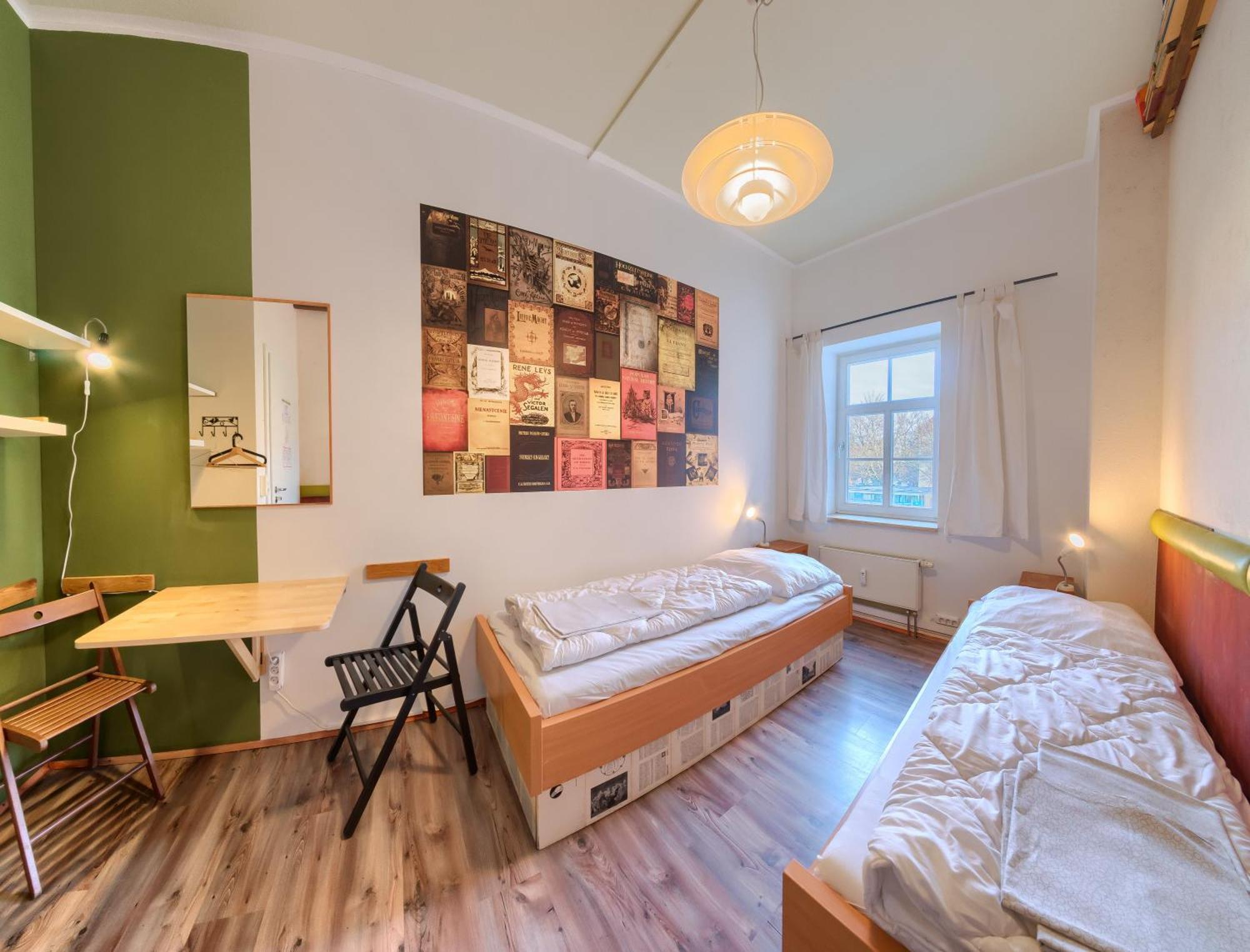 Labyrinth Hostel Weimar Екстериор снимка