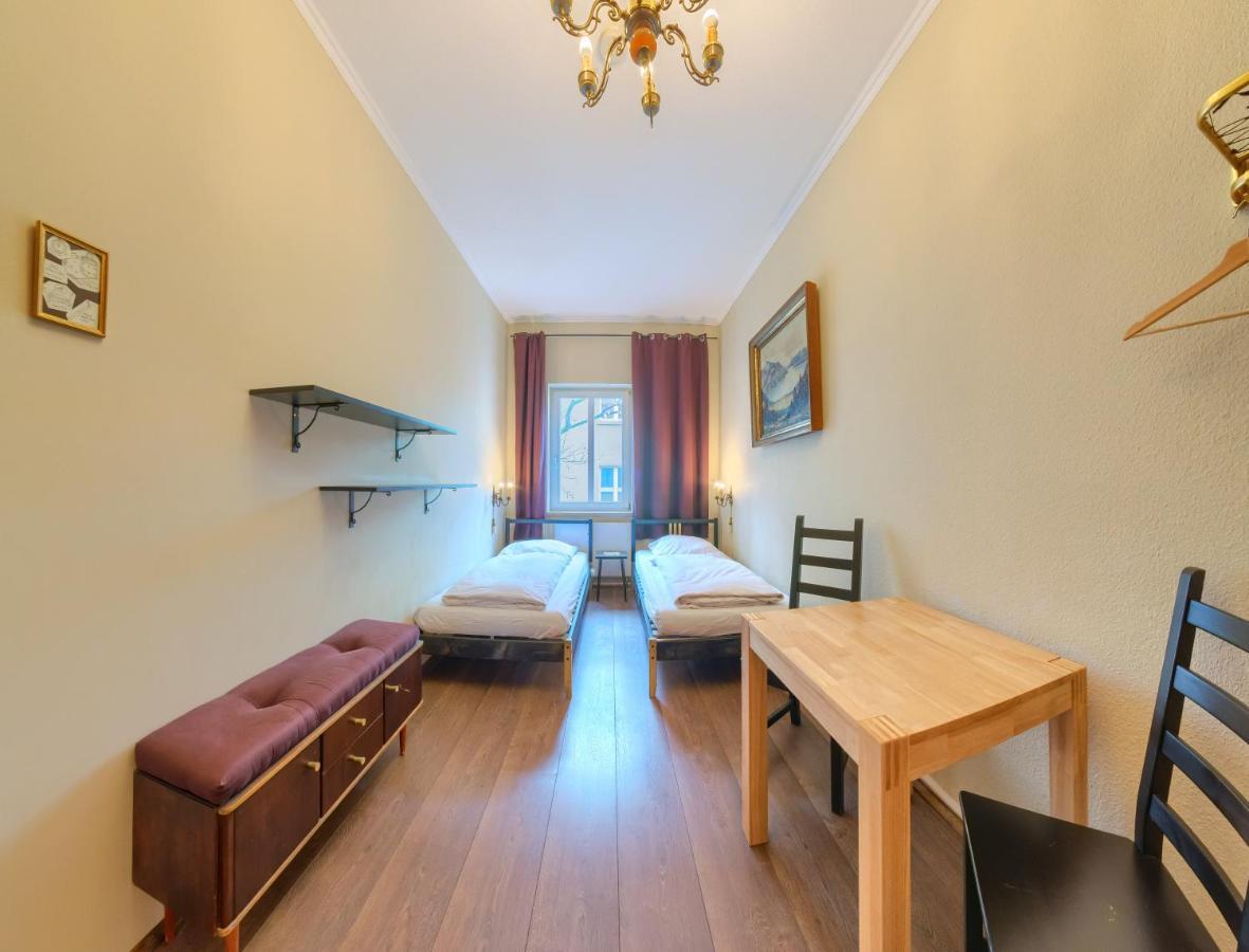 Labyrinth Hostel Weimar Екстериор снимка