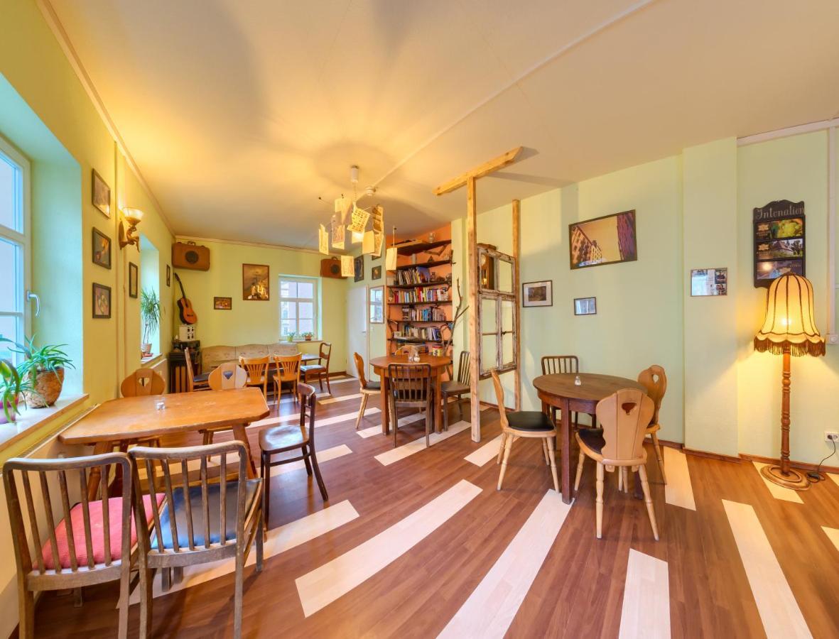 Labyrinth Hostel Weimar Екстериор снимка