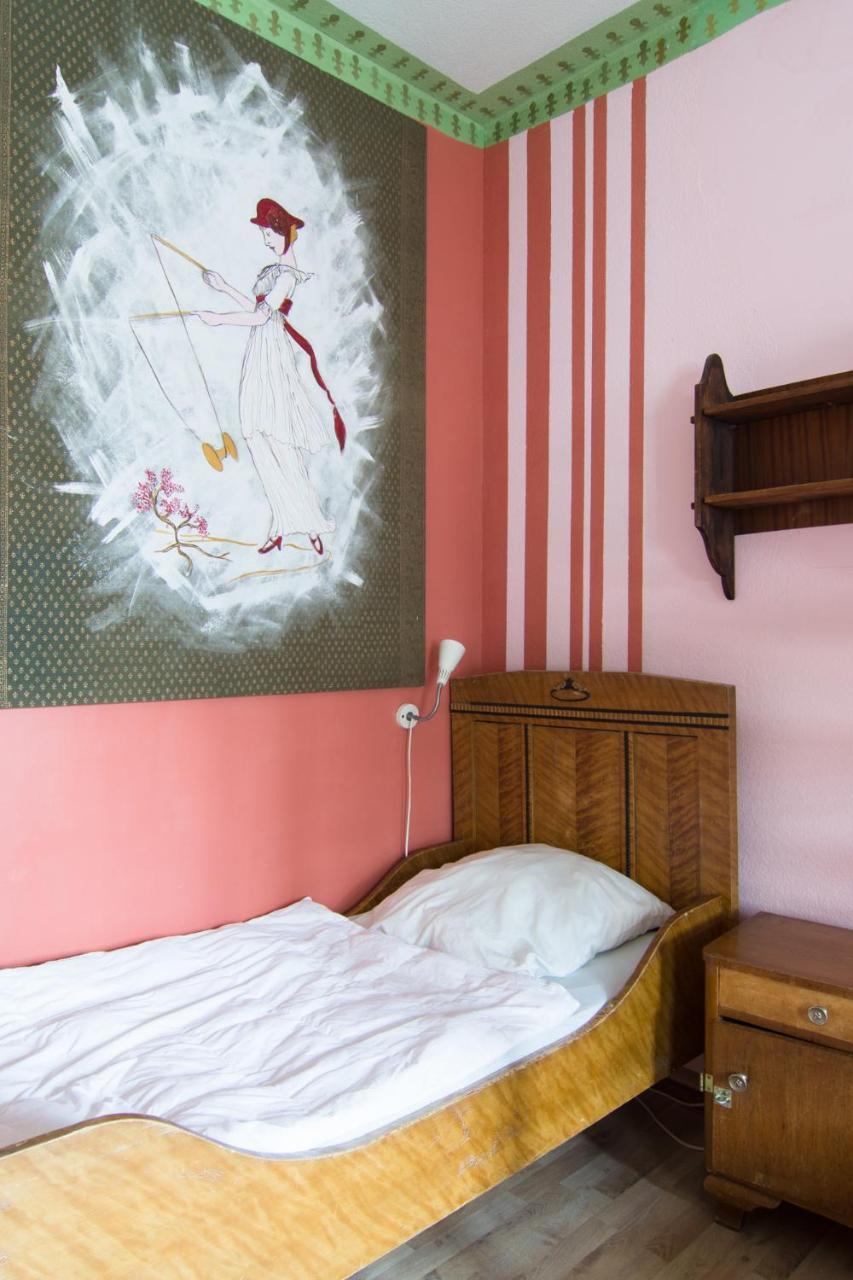 Labyrinth Hostel Weimar Екстериор снимка